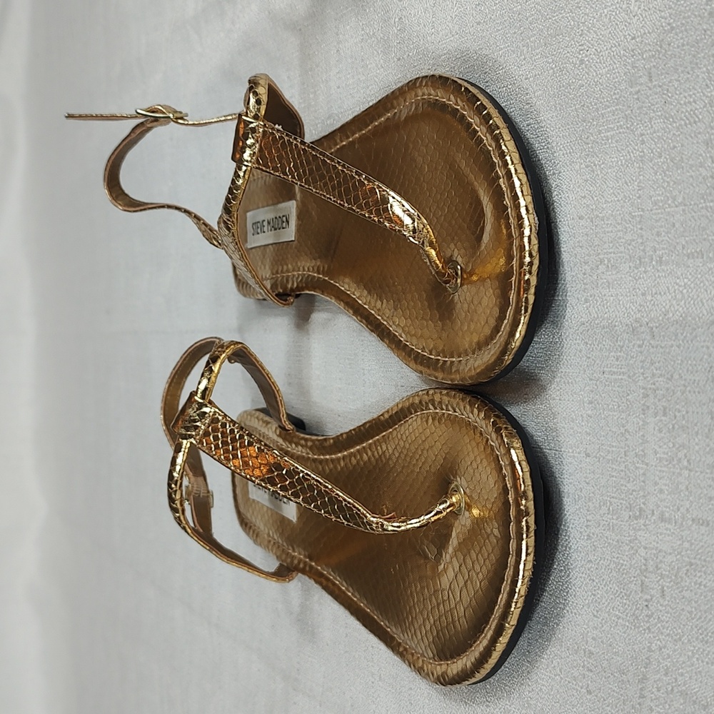 Steve Madden Gold Strappy Crocodile Casual Summer Sandals Size 9.5 - Picture 2 of 6